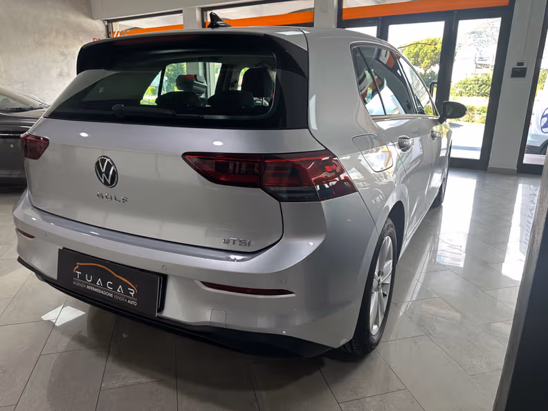 Volkswagen Golf - 5