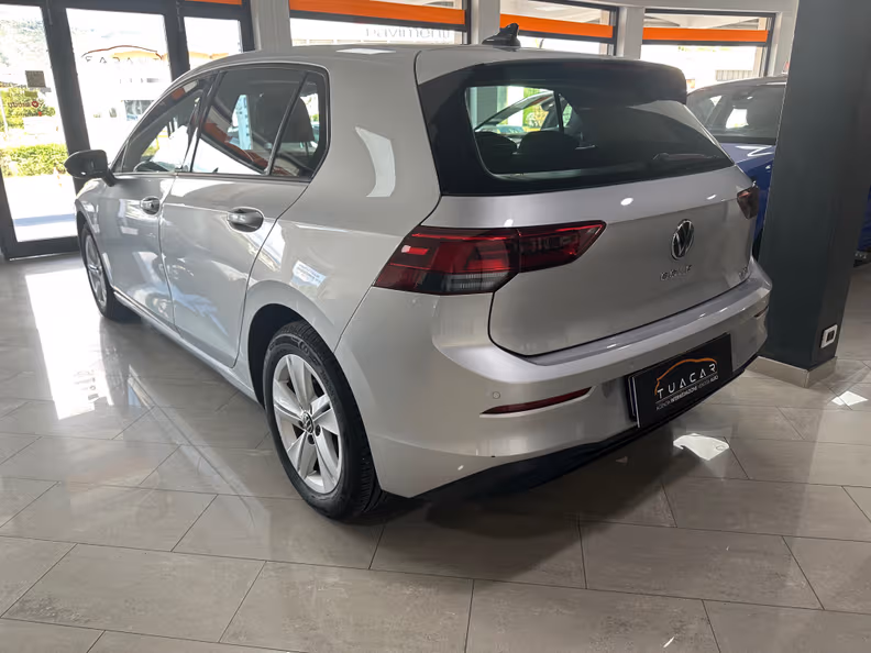 Volkswagen Golf - 3