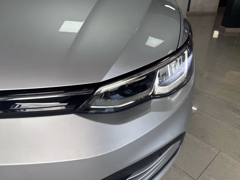 Volkswagen Golf - 16