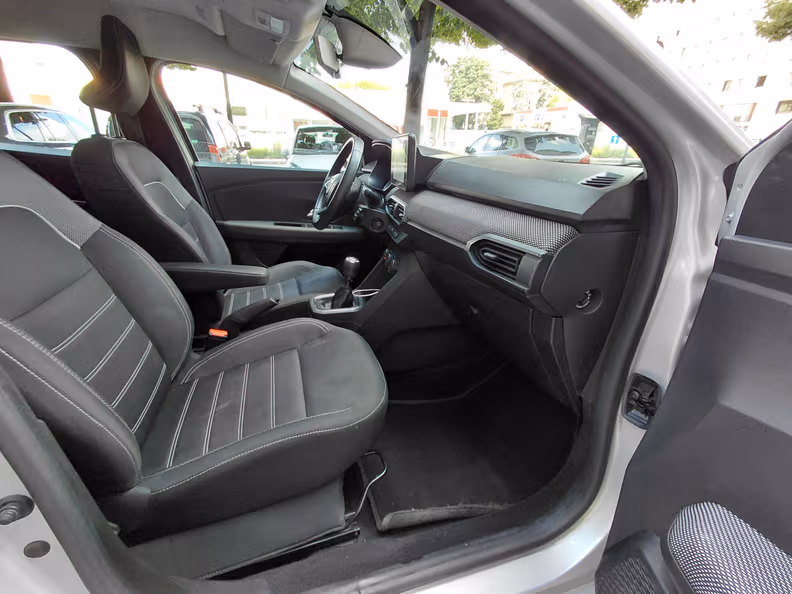 Dacia Sandero - 12