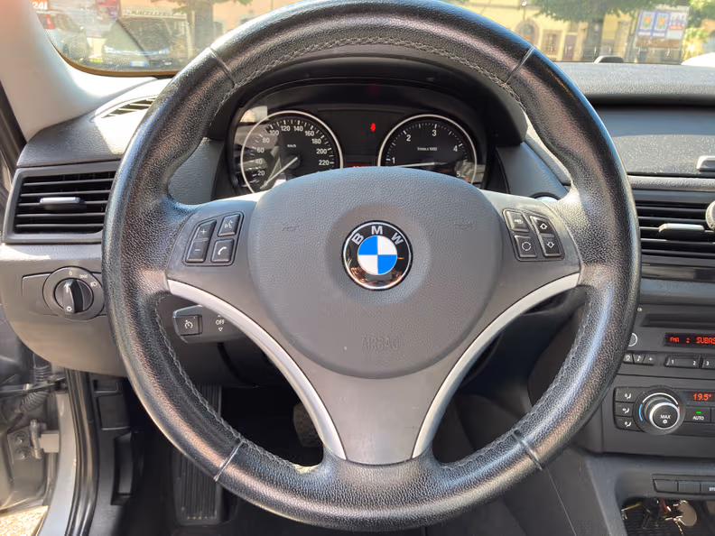 BMW X1 - 28
