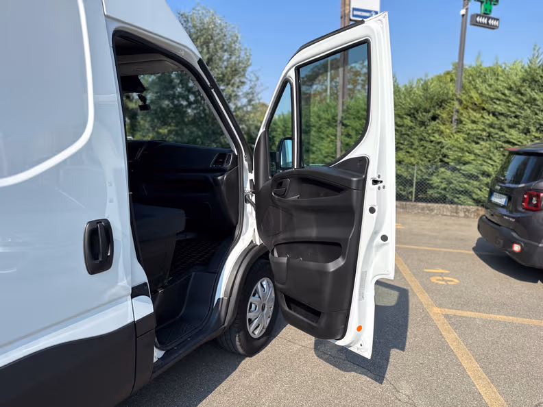 Iveco Daily - 18