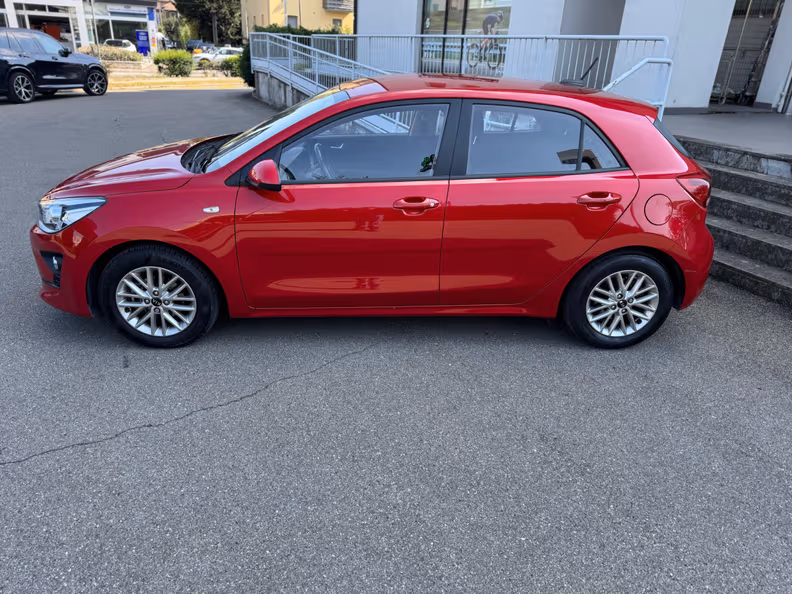 Kia Rio - 2