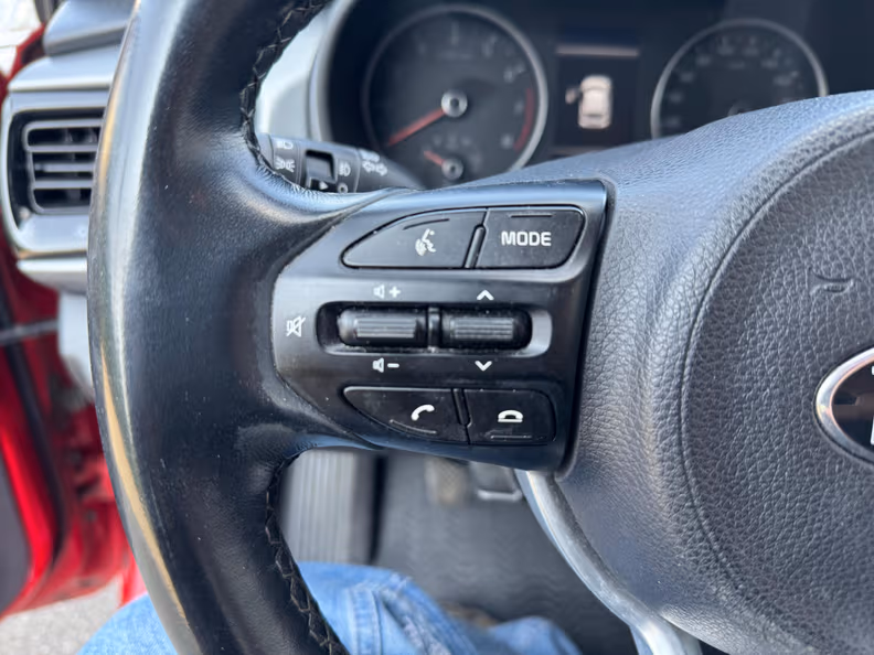 Kia Rio - 12