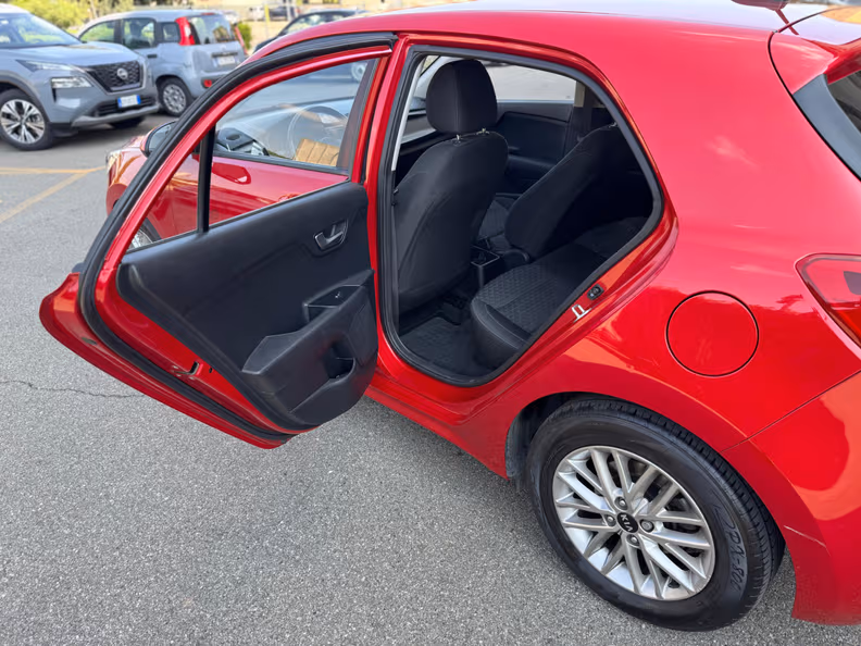 Kia Rio - 20