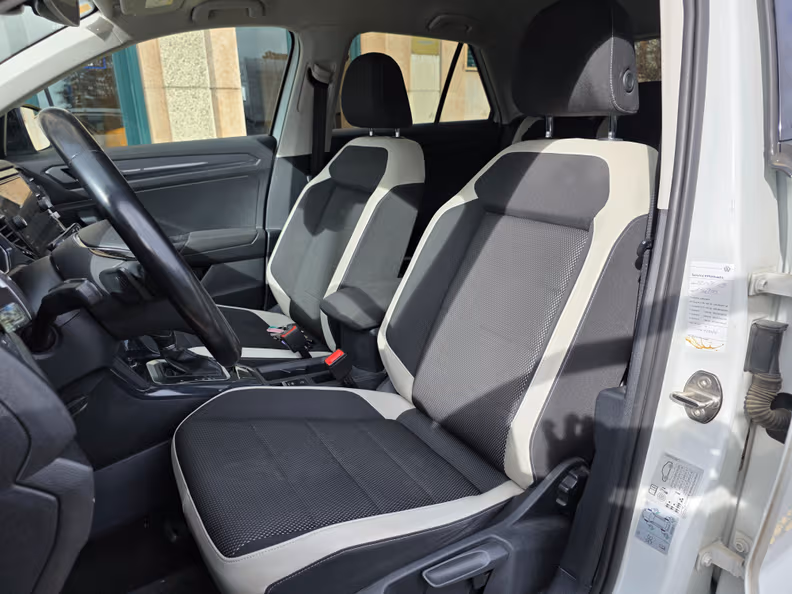 Volkswagen T-ROC - 8