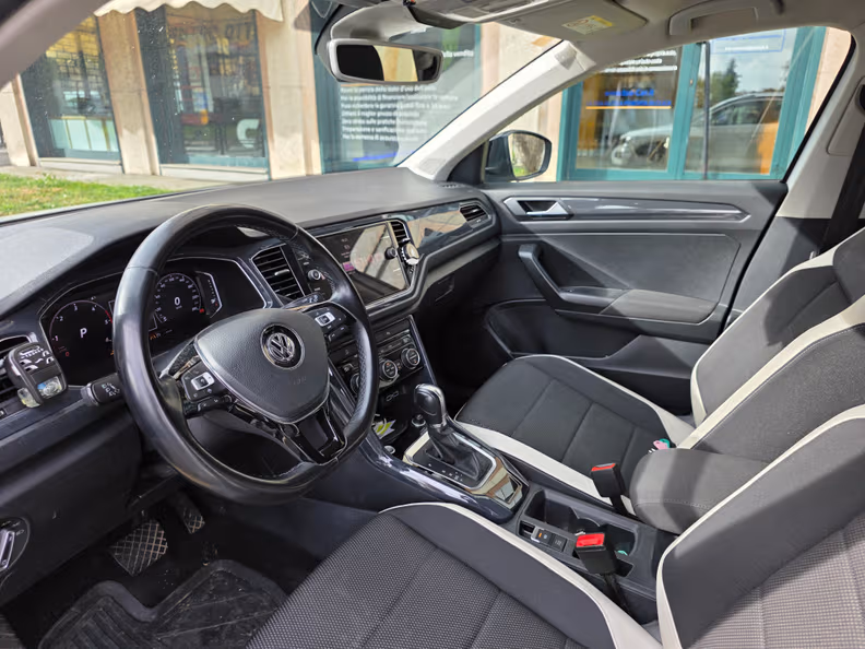 Volkswagen T-ROC - 20