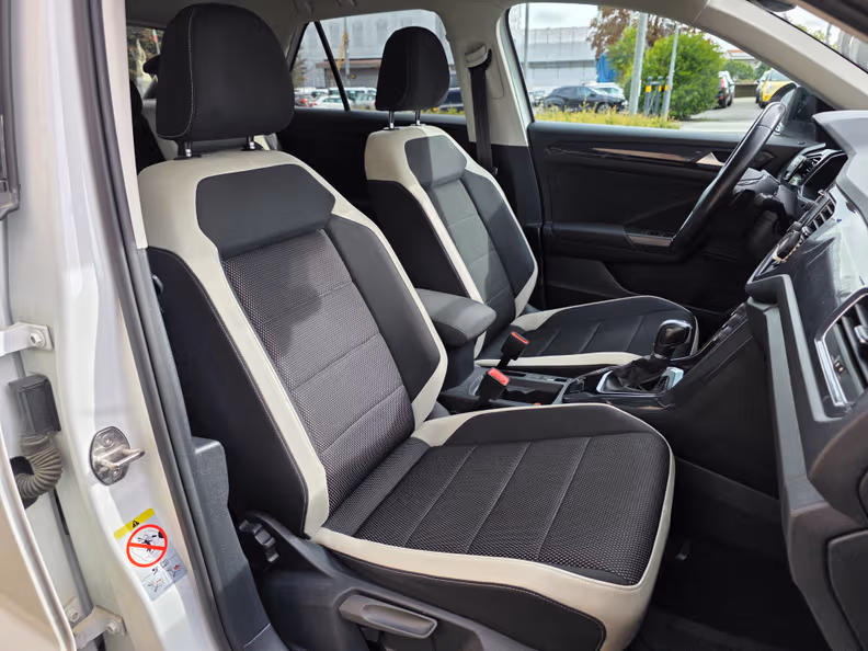 Volkswagen T-ROC - 10