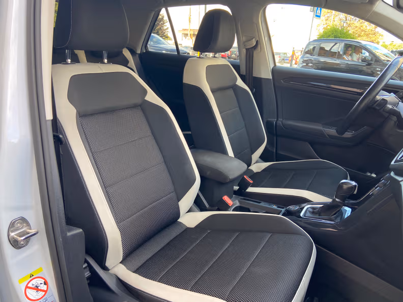 Volkswagen T-ROC - 10