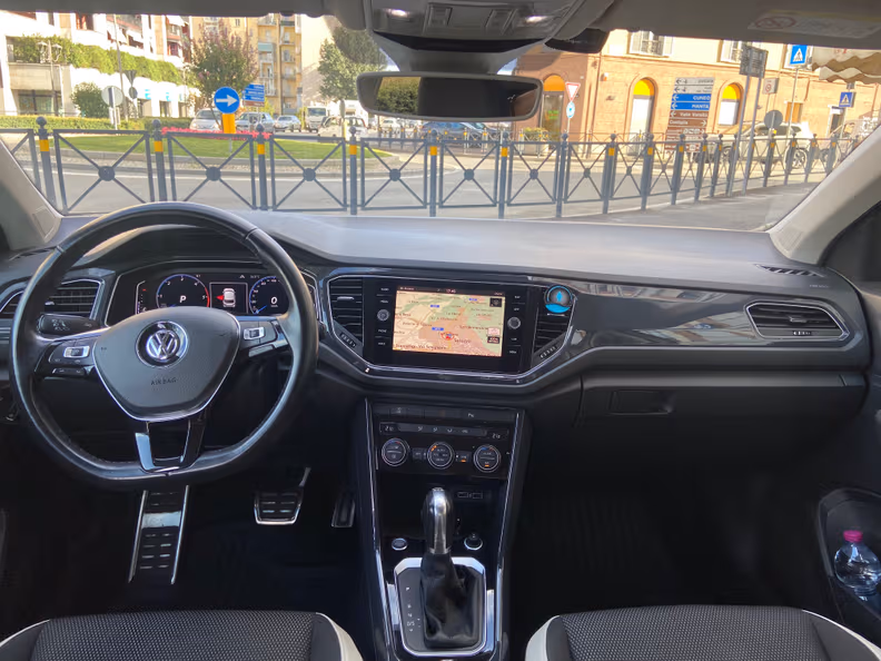 Volkswagen T-ROC - 21