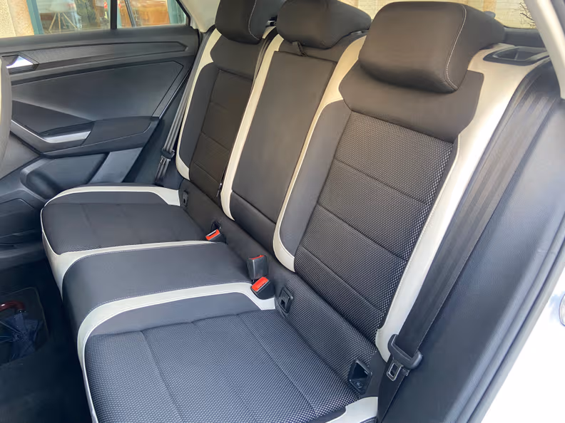 Volkswagen T-ROC - 11