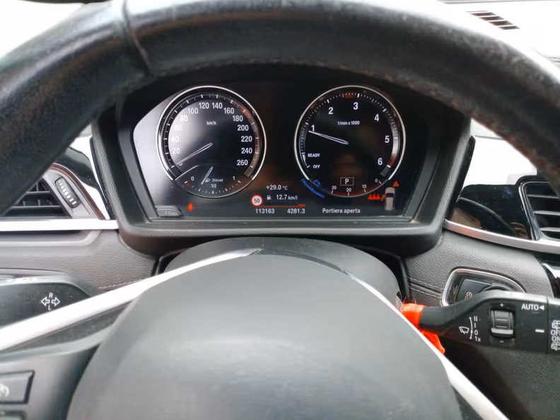 BMW X1 - 32