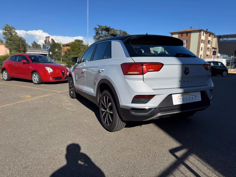 Volkswagen T-ROC - 22