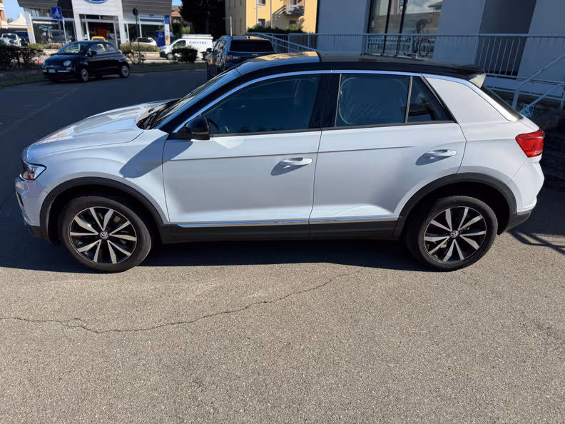 Volkswagen T-ROC - 17