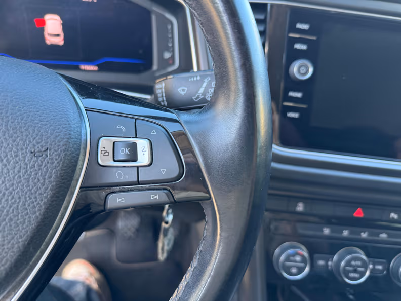 Volkswagen T-ROC - 27