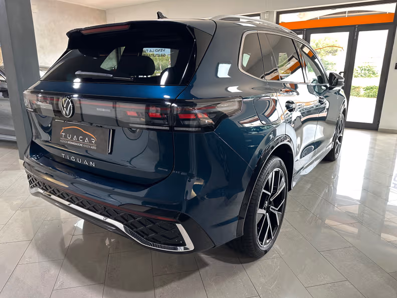 Volkswagen Tiguan - 5