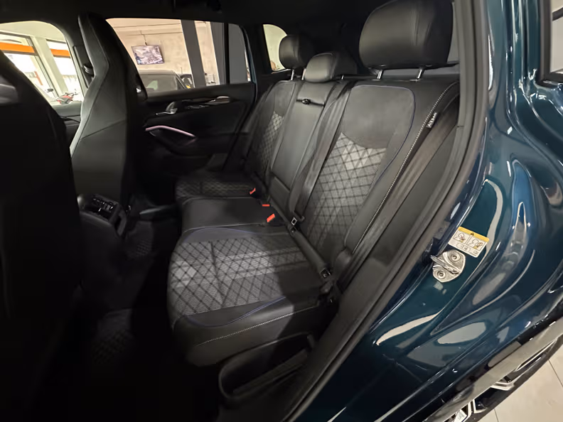 Volkswagen Tiguan - 18