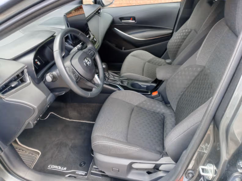 Toyota Corolla - 23