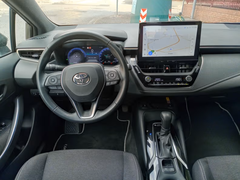 Toyota Corolla - 30