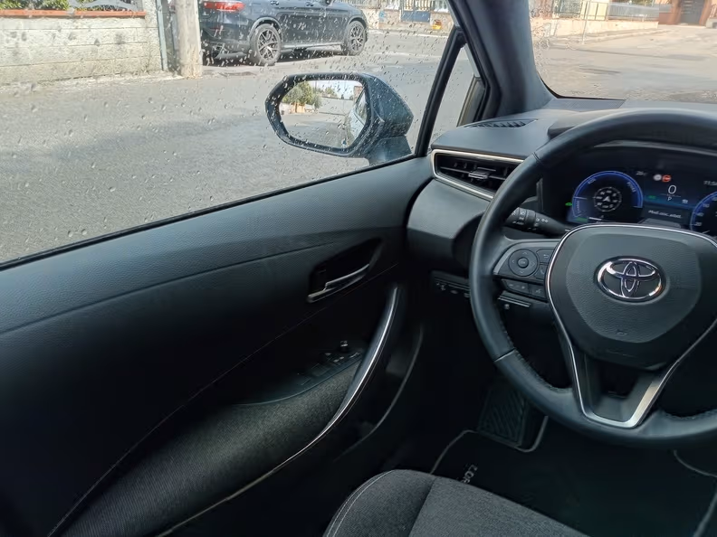 Toyota Corolla - 22