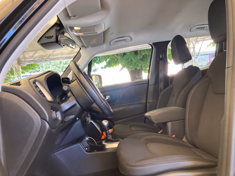 Jeep Renegade - 42