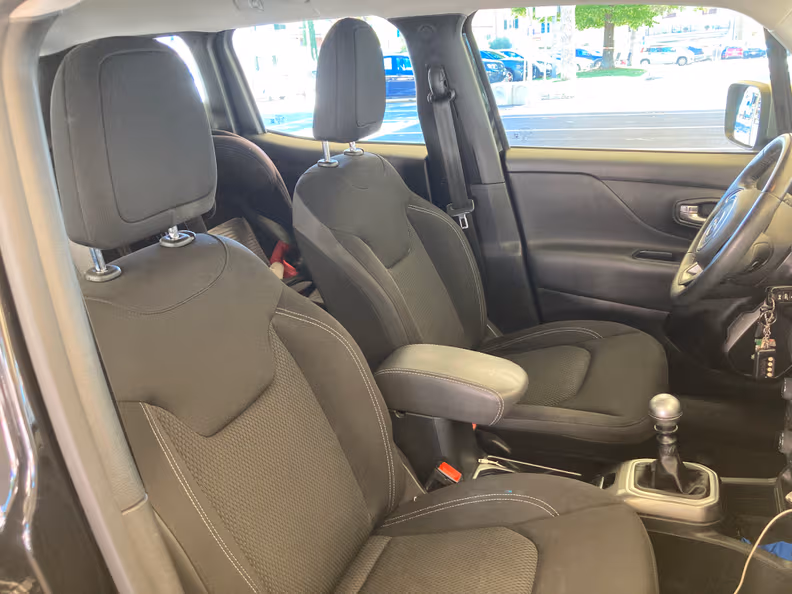 Jeep Renegade - 63