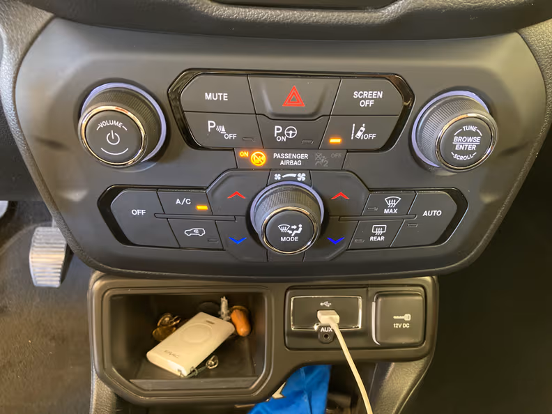 Jeep Renegade - 51