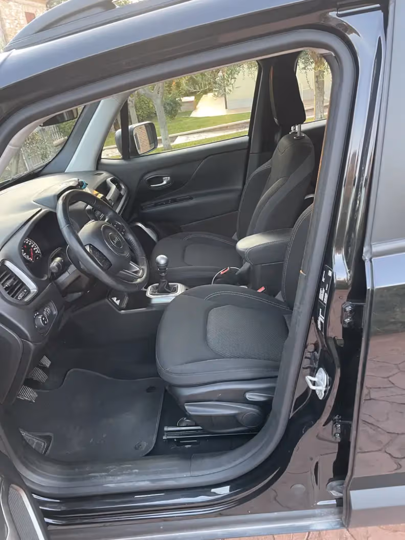 Jeep Renegade - 11