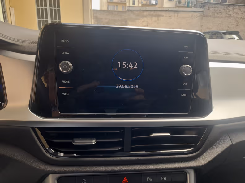 Volkswagen T-ROC - 19