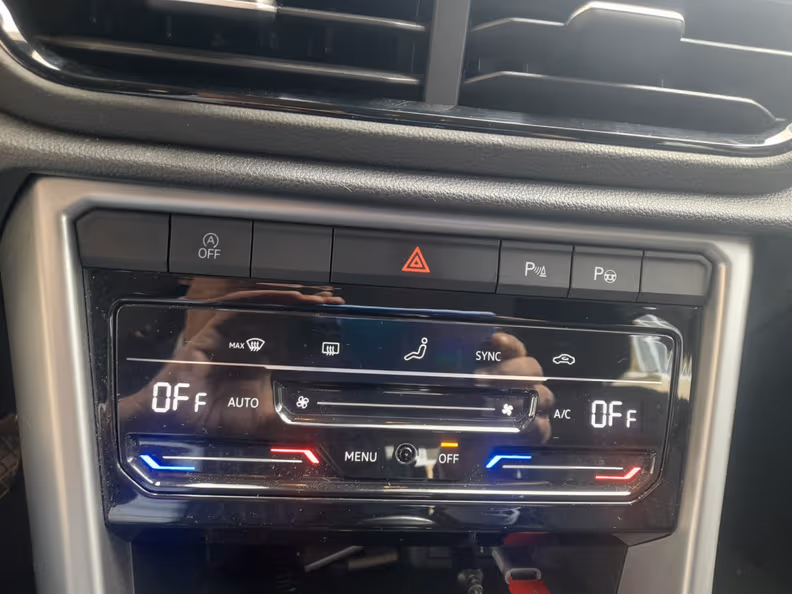 Volkswagen T-ROC - 15
