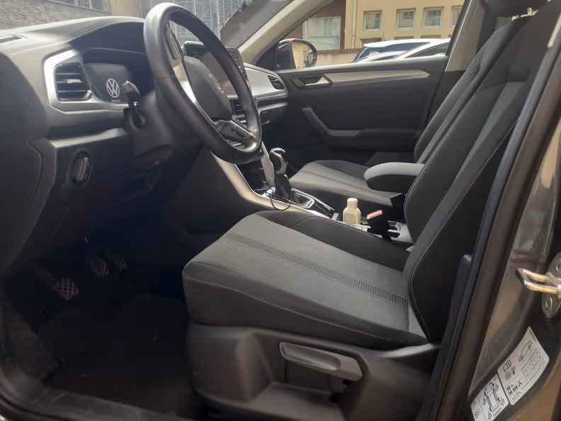 Volkswagen T-ROC - 9