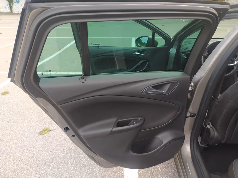 Opel Astra - 33