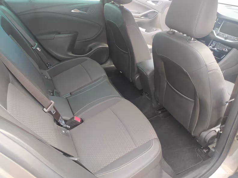 Opel Astra - 10