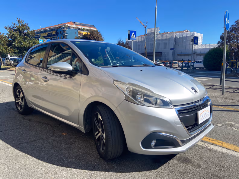 Peugeot 208 - 3