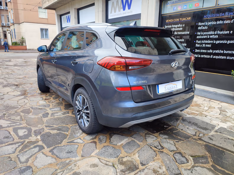 Hyundai Tucson - 2