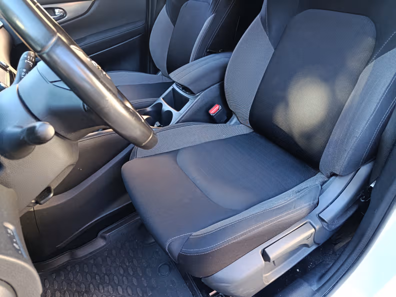 Nissan Qashqai - 12