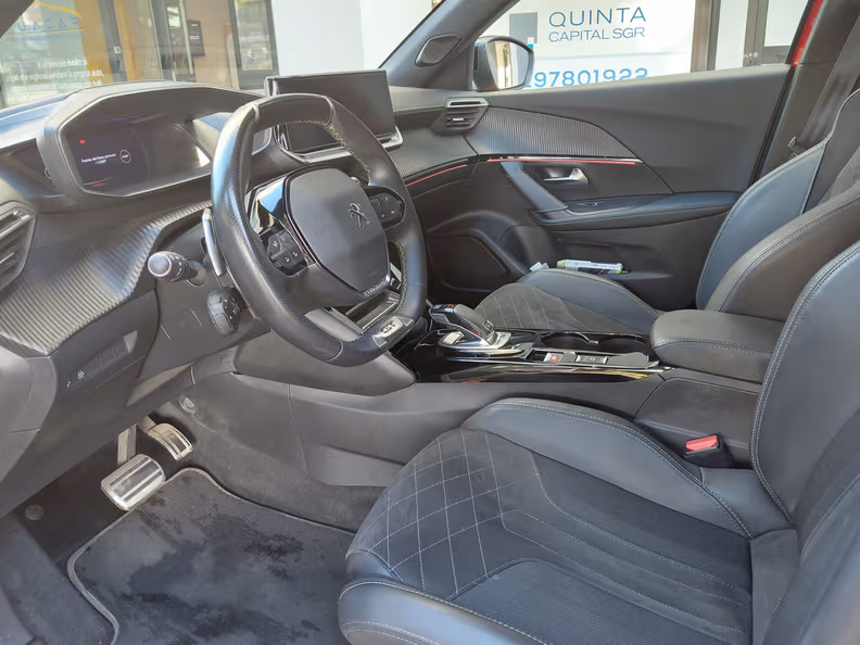 Peugeot 2008 - 6