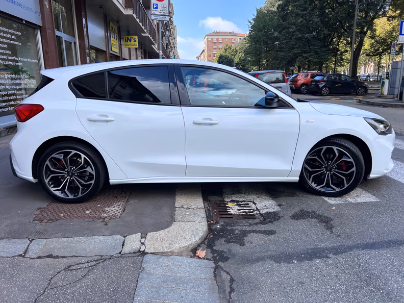 Ford Focus - 18