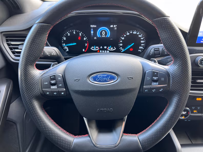Ford Focus - 26
