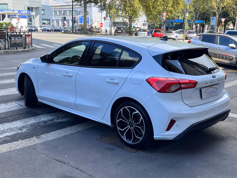 Ford Focus - 6