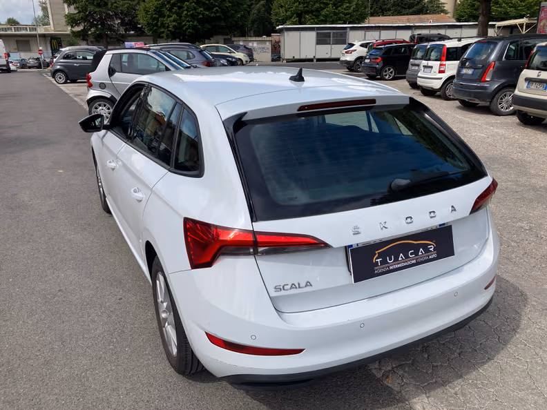 Škoda Scala - 13