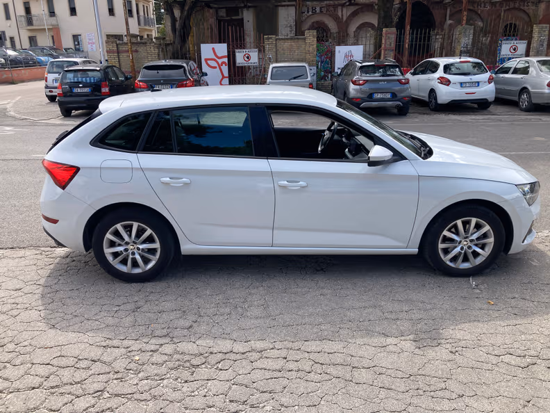 Škoda Scala - 25