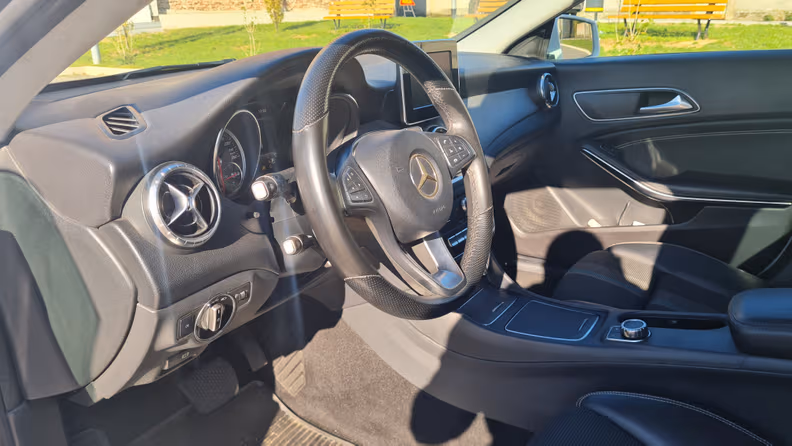 Mercedes-Benz CLA-Class - 50