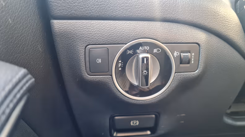 Mercedes-Benz CLA-Class - 28