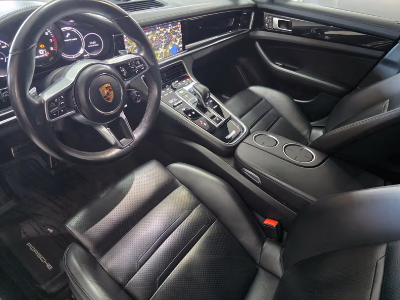 Porsche Panamera - 10