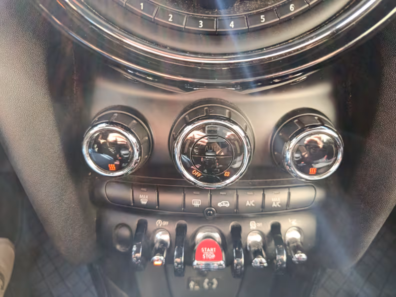Mini Convertible - 20