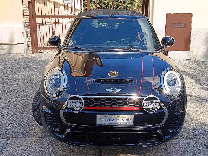 Mini Convertible - 3