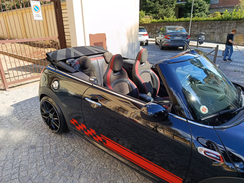 Mini Convertible - 50