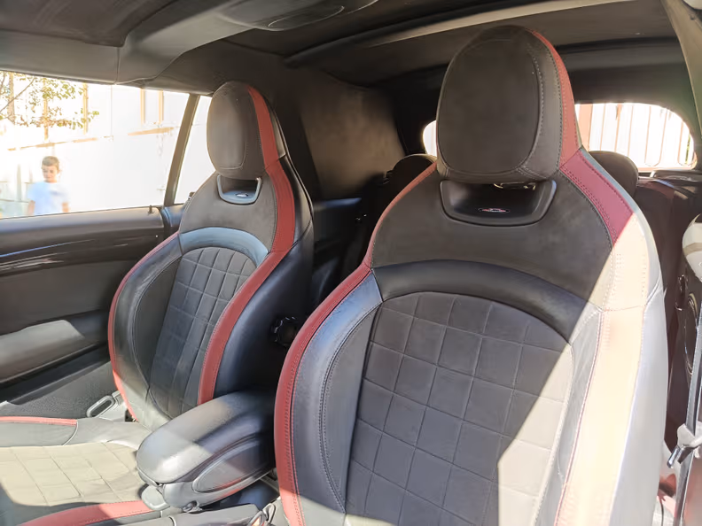 Mini Convertible - 15