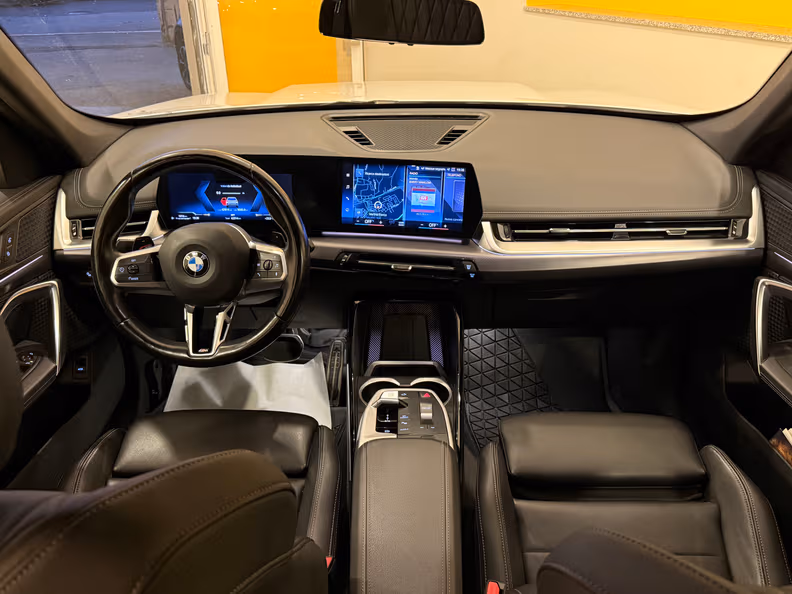 BMW X1 - 15